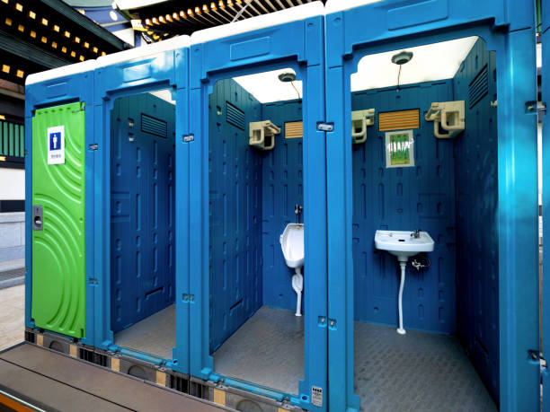 Portable Toilet Options We Offer in Blossom, TX